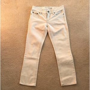 American Eagle Jeans Womens Jnr Size 2R White Straight Lt Wash Denim Distressed